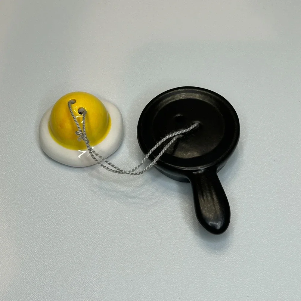 Ceramic Fried Egg and Skillet Salt and Pepper Shaker Set Black Yellow